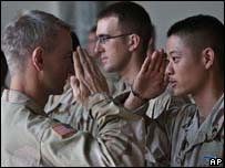 Soldados americanos irão treinar novo Exército iraquiano