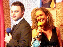 Tom Green and Antonia Brickell sing Sinatra