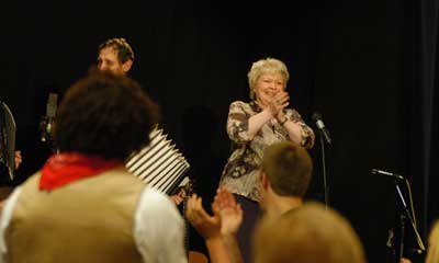 Di applauds the band