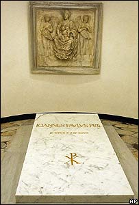 Tumba de João Paulo 2º no Vaticano