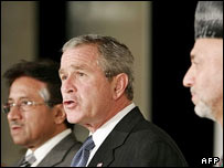 حامد کرزی، جورج بوش و پرویز مشرف