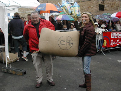 Tina Hobley at the Tetbury Woolsack Races 2007
