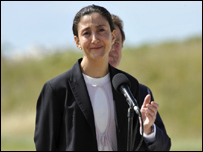 Ingrid Betancourt, ao chegar à França