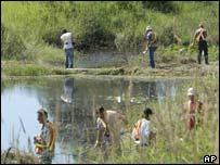 Policiais buscam reserva natural a 30 km de fazenda de suspeito