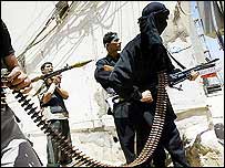 Muktada es Sadr'a bağlı milisler