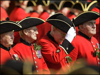 वर्दी में सैनिक 