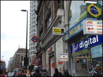 Oxford Street, em Londres. Foto: Néli Pereira.