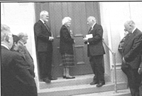 Mrs Nanna Thomas, aelod hynaf Eglwys Penybont,