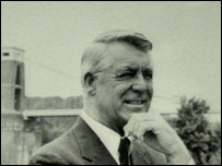 Cary Grant in front of Clifton Suspension Bridge