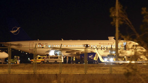 Máy bay Syria bị phía Thổ Nhĩ Kỳ khám xét