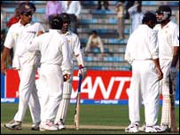 انضمام اور کمبلے میں دو بدو