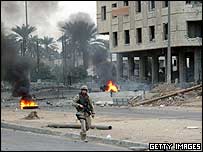 Irak'ta bir Amerikan askeri