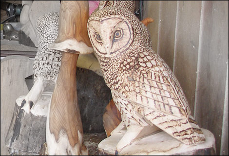 Dave Bytheway owl sculpture