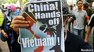 越南抗议中国拥有南海主权