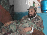 Mohammad Atta, que controla a milícia Jamiat-i-Islami