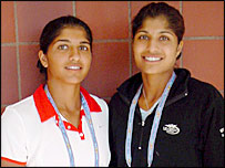 शिखा और नेहा ओबरॉय