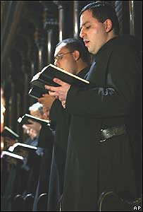 Monges no Mosteiro de São Bento, em São Paulo