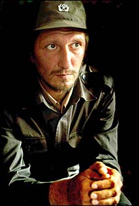 Nasratullah gốc từ Kharkov, Ukraina và từng có tên là Nicola