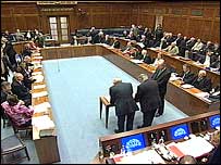 北爱尔兰地方议会开会