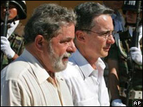Os presidentes Luiz Inácio Lula da Silva e Álvaro Uribe (foto de arquivo)
