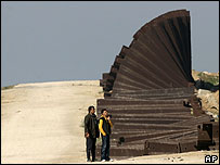 Refah'ta yıkılan sınır