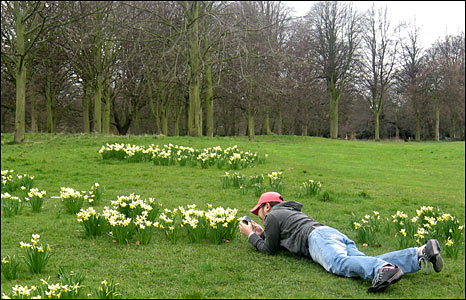 Trần Hải Đăng, SV từ Tp. HCM, đang học MBA tại Liverpool John Moores University. Là bạn cùng nhà với tác giả.