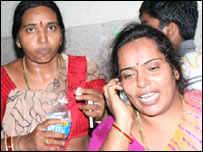 دھماکوں کے متاثرین کے پریشان حال رشتہ دار