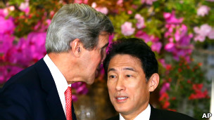 美國國務卿克里與日本外相岸田文雄(14/4/2013)