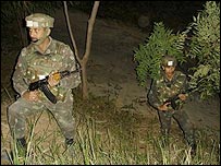 सीमा पर तैनात फ़ौजी