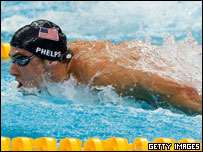 Michael Phelps disputa a prova dos 4x100m medley no Cubo D'Água