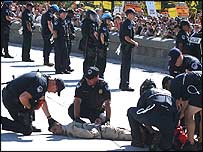 Washington'da savaş karşıtı gösteri