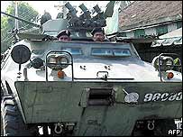 थाईलैंड की सेना देश के दक्षिण की ओर