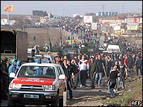 Kosova'da NATO güçleri ile yaşanan bir gerginlik