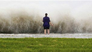 اعصار ايزاك