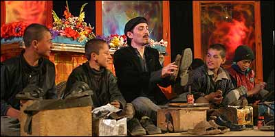 فرهاد دريا در کنسرتی برای کودکان خيابانی در کابل