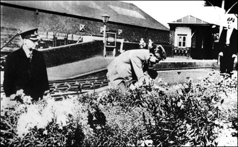 Gardening at Bloxwich Station, early 60s - Photographer unknown, picture courtesy Walsall Local History Centre.