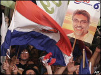 Cartazes de apoio a Fernando Lugo