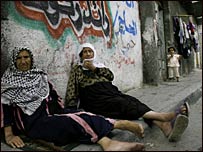 نماينده سازمان ملل گفت کمبود مواد غذايی و خدمات پزشکی زندگی را برای فلسطينی ها دشوار کرده و آنها در نتيجه اين امر، اعتماد و اعتقاد خود را به دنيای خارج از دست می دهند