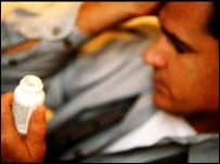 Pessoa com enxaqueca