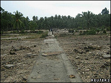 اثار تسونامي اندونيسيا