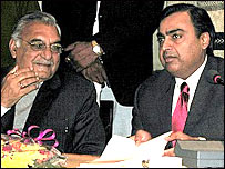 भूपिन्दर सिंह हुड्डा और मुकेश अंबानी