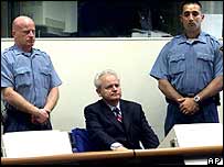 Ông Slobodan Milosevic trước tòa quốc tế