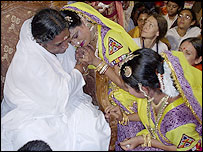 माता अमृतानंदमयी