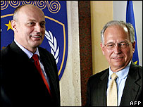 Kosovalı Arnavutların Başbakanı AB elçisiyle