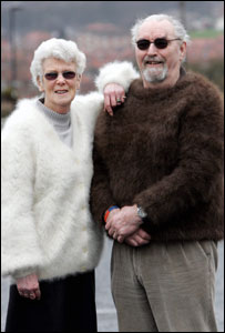 故事主人公英国夫妻贝斯和布莱恩