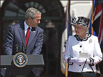 美国总统布什和英国女王