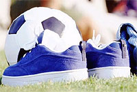 Pêl-droed ac esgidiau