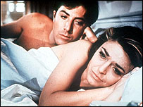 Cena do filme "A Primeira Noite de um Homem"