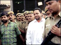 पुलिस की हिरासत में सुशील शर्मा