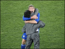 بالميرو ومارادونا وفرحة الفوز